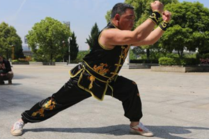 肖独寒（师从晏西征，县级代表性传承人）