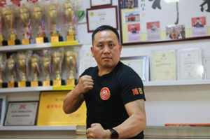 曾新辉(师从晏西征,教学类传承人)