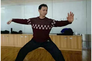 钟国荣(师从邹寿福,教学类传承人)