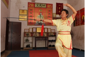 刘竹英（师从胡爱仁，教学类传承人）