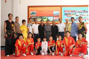 刘应平（师从游国兴，教学类传承人）