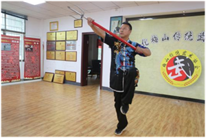 李铁光(师从晏西征,教学类传承人)